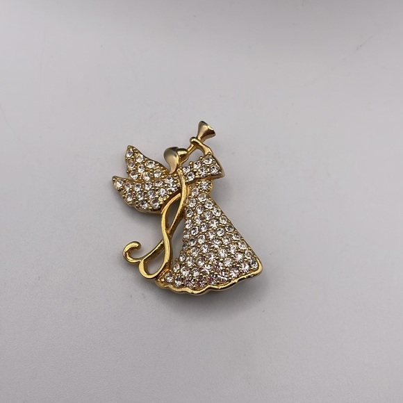 Monet Angel brooch - Picture 2 of 5